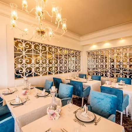 Vuni Palace Premium & & Casino Beachfront Location ! Kerínia