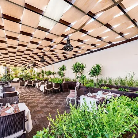 Vuni Palace Premium & & Casino Beachfront Location ! Szálloda Kerínia