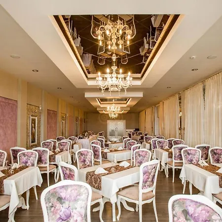 Szálloda Vuni Palace Premium & & Casino Beachfront Location ! 5*