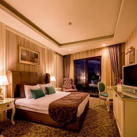 Vuni Palace Premium & & Casino Beachfront Location ! Szálloda Kerínia