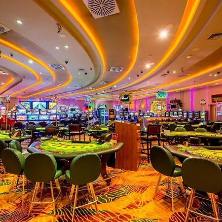 Vuni Palace Premium & & Casino Beachfront Location ! 5* 키레니아