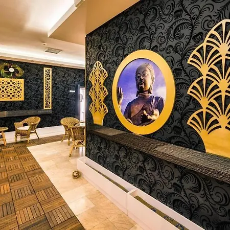 Vuni Palace Premium & & Casino Beachfront Location !